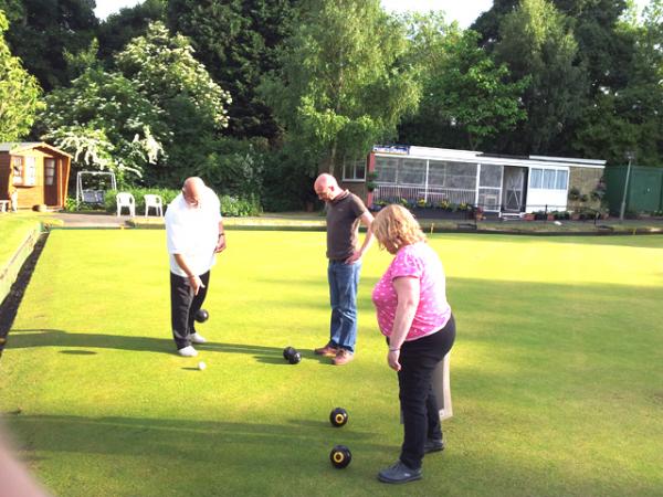 Francis Drake Bowls Club, Hilly Fields, Brockley, SE4 1QE. Ron Phillips at a Sunday morning coaching session