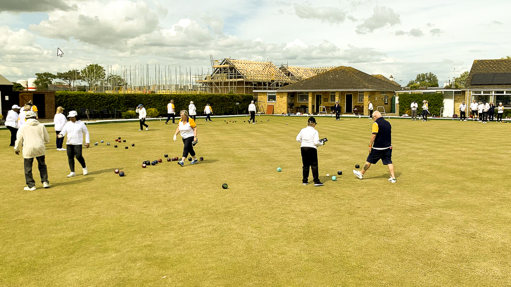 Francis Drake Bowls Club, Hilly Fields, Brockley, SE4 1QE. 