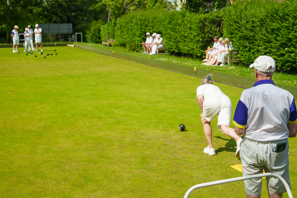 Francis Drake Bowls Club, Hilly Fields, Brockley, SE4 1QE. 