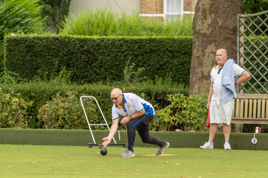 Francis Drake Bowls Club, Hilly Fields, Brockley, SE4 1QE. Mens 3 Woods