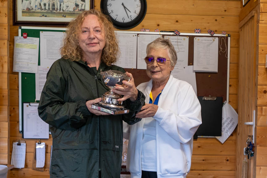 Francis Drake Bowls Club, Hilly Fields, Brockley, SE4 1QE. Yvonne, Ladies Championship