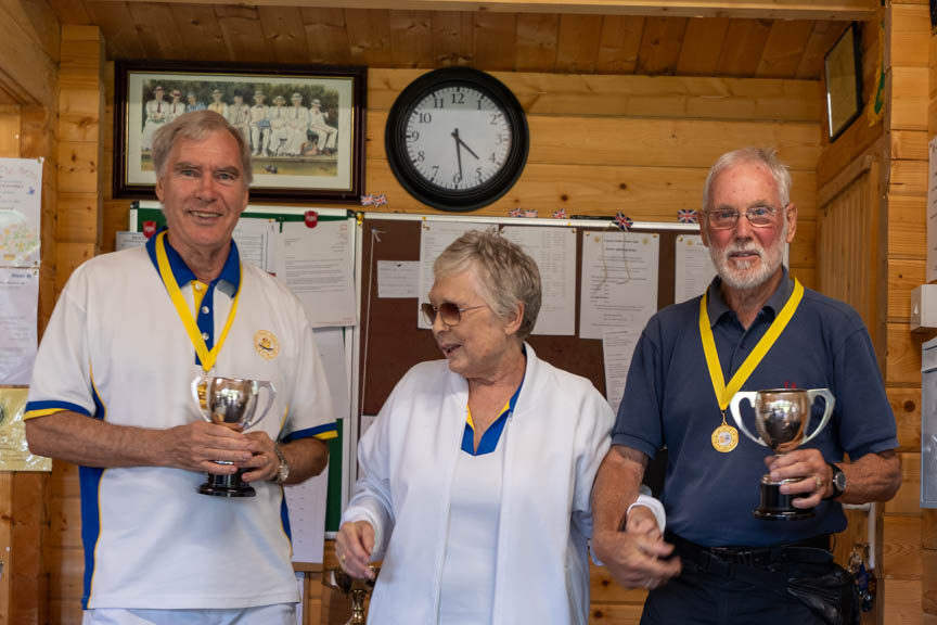 Francis Drake Bowls Club, Hilly Fields, Brockley, SE4 1QE. Rob Warnes & Dave Fricker, Mixed Pairs runners up