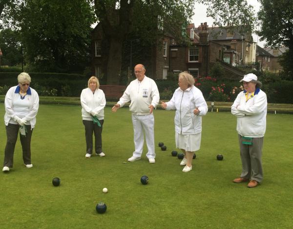 Francis Drake Bowls Club, Hilly Fields, Brockley, SE4 1QE. Which is the best shot to play - that is the question so often asked!