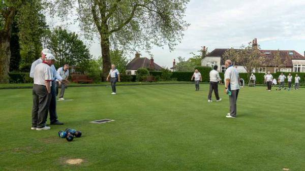 Francis Drake Bowls Club, Hilly Fields, Brockley, SE4 1QE. On 3rd May two teams of four men played Bellingham in the first round of the Men's Double Rink National Competition. It was the first time Francis Drake BC had entered this competition. 